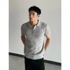 Camisa polo de punto con cuello en V y manga corta para hombre, corte ajustado estilo business, a rayas de seda helada transpirable, venta al por mayor transfronteriza