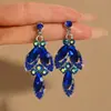 Nuevos aretes de novia estilo europeo y americano, aleación con diamantes, aretes largos de cristal, aretes de botón de hoja exagerados, aretes colgantes para mujer