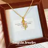 "Carpa Rosa" Jinlin Novo Estilo Chinês Esmalte Dourado Colar de Koi para Mulheres, Acessório Pingente de Luxo Leve, Corrente para Clavícula para Senhoras