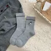 Nuevos Calcetines Cálidos de Lana Grises con Diseño Fair Isle de Gato Lindo para Otoño e Invierno Venta al por Mayor Calcetines Grises para Mujer