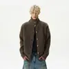 Cardigan de Punto con Cuello Alto y Botones Otoño e Invierno Nuevo para Hombre Estilo Retro Americano Moderno Sencillo Versátil Suéter Jacket Holgado