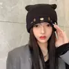 Gorro de punto con orejas de gato para otoño e invierno para mujer, hace que la cara se vea más pequeña, lindo gorro de lana estilo japonés, cálido y grueso, protege los oídos, gorro versátil para clima frío