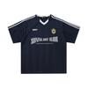 Camiseta de manga corta con rayas oscuras y estampado de letras para niños, estilo deportivo casual, jersey con cuello en V, holgada, camiseta estilo callejero americano