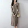 26 Otoño Invierno Nuevo Retro Nuevo Estilo Chino Vestido de Punto con Botón de Perla Único Vestido de Lana Holgado Perezoso Vestido Base