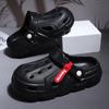 Sapatos furados masculinos de verão antiderrapantes resistentes ao desgaste sandálias caídas sola grossa chinelos de casal para praia ao ar livre homens