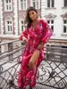 Novo vestido de verão 2024 Amazon quente europeu e americano estampado sexy com decote V, manga longa tipo lanterna, fenda na cintura