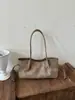 Bolsas casuales de gran capacidad al por mayor para mujer, nuevos y modernos bolsos de hombro retro, bolsos tote para debajo del brazo súper populares de otoño/invierno, transfronterizos