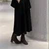 Botines negros de ante con punta cuadrada y tacón grueso para mujer, nuevos botines altos ajustados de invierno 2026 que realzan la altura, Botas tipo Martin