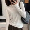 Camiseta básica de manga larga de algodón puro para mujer, de color liso, a la moda, versátil, elegante y muy atractiva para primavera, otoño e invierno