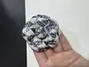 Acessório de Moda de Seda de Alta Qualidade 8cm Flor de Camélia Ultra-Resistente com Broche e Presilha Dupla Utilização