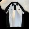 Camiseta Retro Americana Bordada com Polo Color-Blocking para Homens e Mulheres, Top de Verão com Gola de Manga Curta para Casal