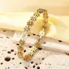 Pulsera de Acero de Titanio con Incrustaciones de Diamantes y Gypsophila, Resistente al Agua y que No se Desvanece, Chapada en Oro de 18 Quilates, Estilo Ins Versátil, Joyería para Pulsera, Europea y Americana Transfronteriza