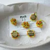 Brincos de Botão com Cluster de Hortênsias Color-blocking, Feitos à Mão com Contas e Cristais, Ear Cuff para Orelhas Não Perfuradas, Para o Dia a Dia, Trabalho, Encontros, Estilo Artístico