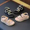Novas sandálias de verão para crianças, sapatos esportivos antiderrapantes e respiráveis para praia para meninos