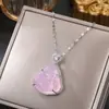 Corrente de clavícula em aço titânio estilo nacional retrô pingente de cadeado da paz de jade temperamento versátil acessórios de estilo chinês de alta qualidade