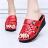 Pantuflas de Mujer con Tacón Alto 2026 Verano Nueva Moda Caladas Color Sólido Pantuflas de Mujer Antideslizantes Tacón Medio Pantuflas para Mamá Venta al por Mayor