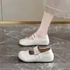 Nuevos zapatos Mary Jane redondos vintage lindos para mujer, verano y otoño 2025, versátiles de estilo francés, planos, estilo británico, zapatos de cuero