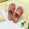 Novas Pantufas de Algodão Baotou Outono e Inverno Casal Casa Interior Femininas Silenciosas Antiderrapantes Tecido Base de Pano Pantufas de Chão Masculinas