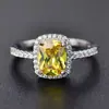 Deseo anillo rectangular de moissanita de colores de gran venta anillo de compromiso clásico cuadrado de diamante de comercio exterior europeo y americano joyería de mano