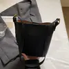 Bolso de cubo casual estilo coreano para mujer, superventas, simple y elegante, sensación de alta gama, bolso cruzado casual para el día a día al por mayor