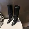 Botas Altas Hasta la Rodilla para Mujer 2026 Nuevo Verano Punta Fina Remache Tacón Grueso Caña Ancha Botas Altas Adelgazantes Caña Alta Botas de Montar