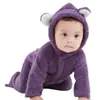 Macacão de Bebê Estilo Novo Outono e Inverno de Tecido Coral com Capuz Manga Longa para Engatinhar Roupa Fofa Quente de Peça Única para Crianças Pequenas