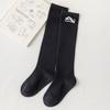Zudela Calcetines Nuevos para Niños Otoño e Invierno Algodón Color Puro Raya Vertical Calcetines para Pantorrilla Niñas Calcetines de Algodón Bordados a Mano Venta al por Mayor