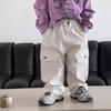 Calça Infantil 2026 Outono Novo Estilo Calça Cargo Casual para Meninos Calça Longa Estilosa em Dois Tons Calça para Bebê