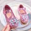 Zapatos de Cuero Estilo Coreano para Niñas Modelo Nuevo Primavera y Otoño 2026 Zapatos Brillantes de Princesa con Pedrería para Niños Zapatos Planos de Moda con Suela Suave para Niñas Pequeñas