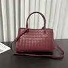 Bolso Tote Cesta Nuevo Estilo de Lujo de Nicho, Bolso Tejido de Gran Capacidad para Viajes de un Solo Hombro, Bolso de Mano Cruzado
