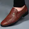Zapatos de Hombre Más Vendidos en Verano 2026: Zapatos Casuales de Cuero Perforado, Cómodos, Versátiles, Transpirables, Zapatos de Estilo Británico para Negocios Casuales