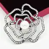 Broche de corsage de rosa hueco con pedrería fina de perla de alta calidad, accesorios versátiles para ropa de mujer, broche de joyería, pasador de solapa
