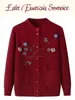 Roupas para mãe de meia-idade e idosa, estação outono e inverno, tricô feminino solto, quente, camada base, blusa, cardigã, bordado, peça externa espessa