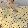 Manta cálida estilo coreano de lunares de forro polar para otoño e invierno, manta decorativa casual de forro polar coral, chal bonito, manta para sofá