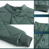 Conjunto de Ropa de Algodón a Prueba de Frío, Chaqueta y Pantalones de Algodón para Regiones Frías, Engrosado y Cálido, Verde Militar, Adecuado para Usar Tanto por Dentro como por Fuera