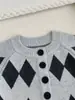 Nuevo suéter de punto para niños 100% algodón estilo otoño e invierno patrón de rombos jersey para niños y niñas, suéter infantil versión coreana