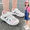 Sandalias para Niños 2026 Verano Nuevo Modelo Zapatos Deportivos Cerrados Antideslizantes para Niños Mayores con Malla y Diseño Hueco
