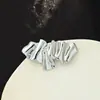 ¡Guau!Broche de Ángel Pequeño Plegado Creativo Europeo y Americano, Lujo Ligero, Sensación de Alta Gama, Estilo de Metal Brillante Simple, Moderno