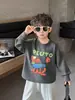 1715 Camiseta de Manga Longa Infantil Estilo Novo de Primavera Bonita Desenho Animado Roupa de Baixo Infantil Primavera Bebê Primavera e Outono Top Tendência