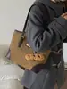 Bolso Tote Grande de Alta Gama Retro Transfronterizo Modelo Nuevo 2026 Versátil para Viajes de Negocios Bolso de Hombro para Mujer Bolso de Mano