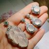 Colgante Incrustado Chapado en Plata 925 Blanco Hielo Alto Rama Dorada Hoja de Jade Pendientes de Jade Anillo Conjunto de Tres Piezas de Joyería de Jade Calcedonia