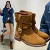 Botas Slouchy de Bico Redondo com Pregas e Salto Grosso Estilo Coreano, Botas Curtas de Cano Baixo para Mulheres, Modelo Outono 2026, Botas Western Cowboy Versáteis e Emagrecedoras