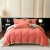 Novo Conjunto de Quatro Peças Bordado em Veludo Leite para Outono e Inverno, Espesso e Quente, Adequado para Dormitórios Estudantis e Uso Doméstico, Lençóis de Cama e Capas de Edredom, Roupa de Cama