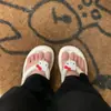 Chinelos Desenho Animado Fofo Gatinho Moda Externa Sapatos de Praia Universais Estilo Hong Kong Chinelos de Celebridade da Internet Antiderrapantes Chinelos de Solado Grosso