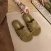 Chinelos peludos retrô da moda para usar ao ar livre, novos chinelos versáteis de outono 2026, com sola plana, confortáveis e de sola macia