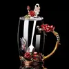 Vaso de cristal decorado con esmalte de rosa estilo europeo, una pieza creativa y decorativa para uso doméstico, perfecto como regalo del Día de San Valentín, una copa para servir bebidas o un vaso de agua