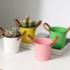 Maceta Nórdica para Suculentas de Balcón Beige con Asa de Metal Maceta Pequeña de Hierro Almacenamiento para el Hogar Cubo Pequeño Maceta para Plantas Bonsái