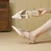 Nueva colección de primavera: Tacones altos elegantes y adelgazantes de punta con un delicado lazo, con un diseño sexy de punta y un estilo de media zapatilla para mujer