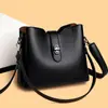 Bolso Cubo de Piel Suave de Alta Gama Transfronterizo para Mujer, Superventas en Transmisión en Vivo, Bolso Cruzado de Hombro Único de Gran Capacidad Informal, Bolso para Mamá de Mediana Edad