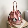 2025 Nuevo Estilo Bolso Cruzado de Hombro Casual Personalizado Bolsa Cubo Casual de Tela de Nylon con Caricatura Divertida de Ojos Grandes para Mujeres